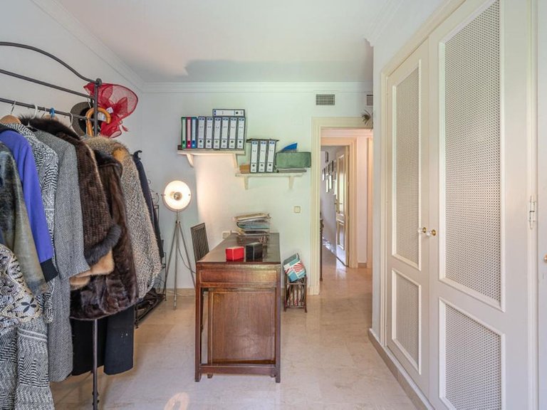 Apartment for Sale in La Quinta, Malaga 8