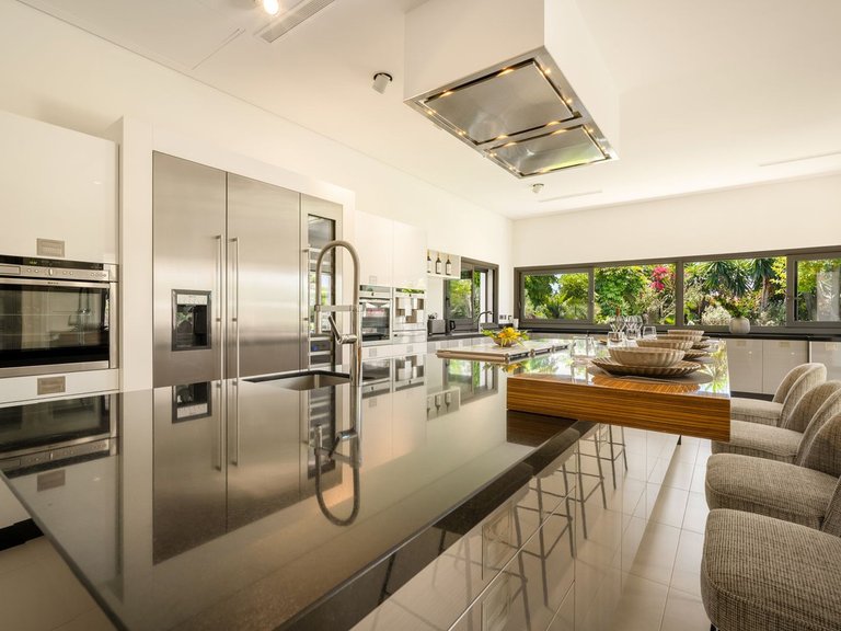 Apartment for Sale in Costa del Sol Nueva Andalucía, Malaga 19
