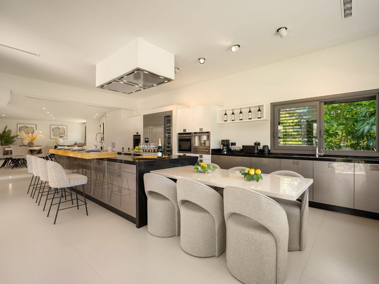 Apartment for Sale in Costa del Sol Nueva Andalucía, Malaga 21