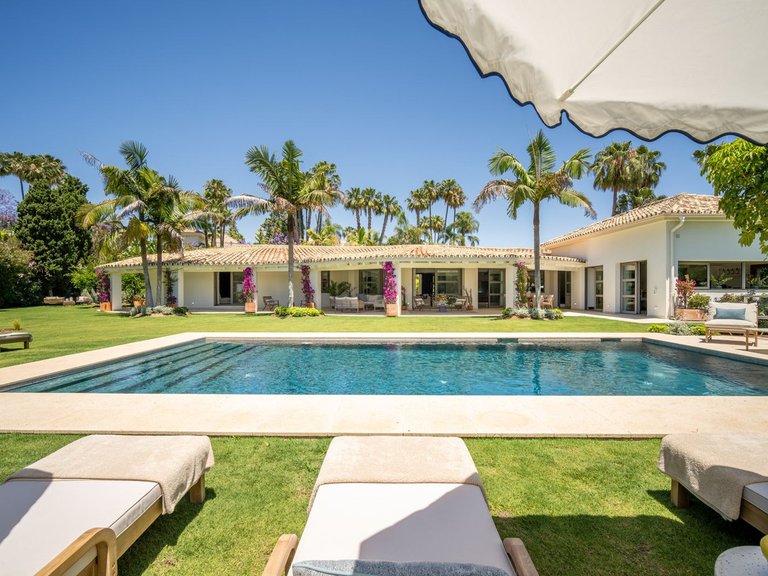 Apartment for Sale in Costa del Sol Nueva Andalucía, Malaga 39