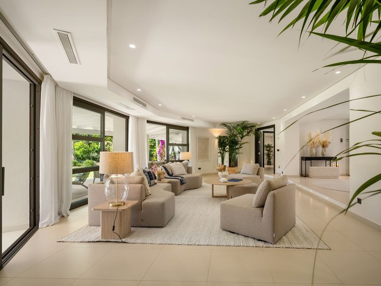 Apartment for Sale in Costa del Sol Nueva Andalucía, Malaga 44