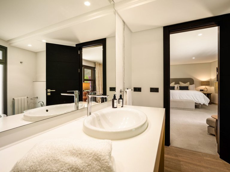 Apartment for Sale in Costa del Sol Nueva Andalucía, Malaga 8