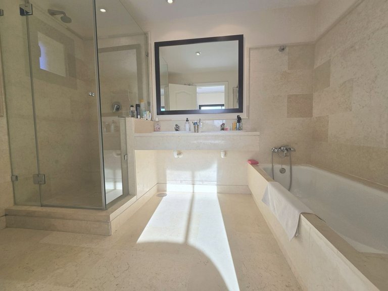 Apartment for Sale in Benahavís, Malaga 6