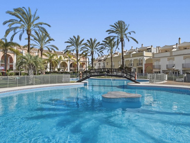 Town House for Sale in Bahía De Marbella, Malaga 1