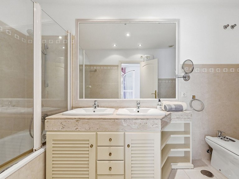 Town House for Sale in Bahía De Marbella, Malaga 18