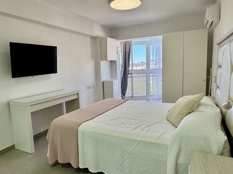 Apartment for Sale in Arroyo De La Miel, Malaga 10