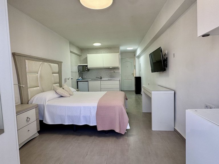 Apartment for Sale in Arroyo De La Miel, Malaga 14