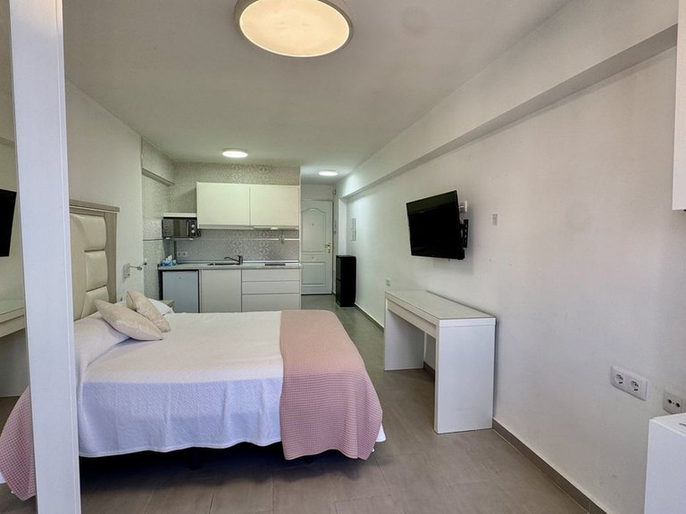 Apartment for Sale in Arroyo De La Miel, Malaga 23