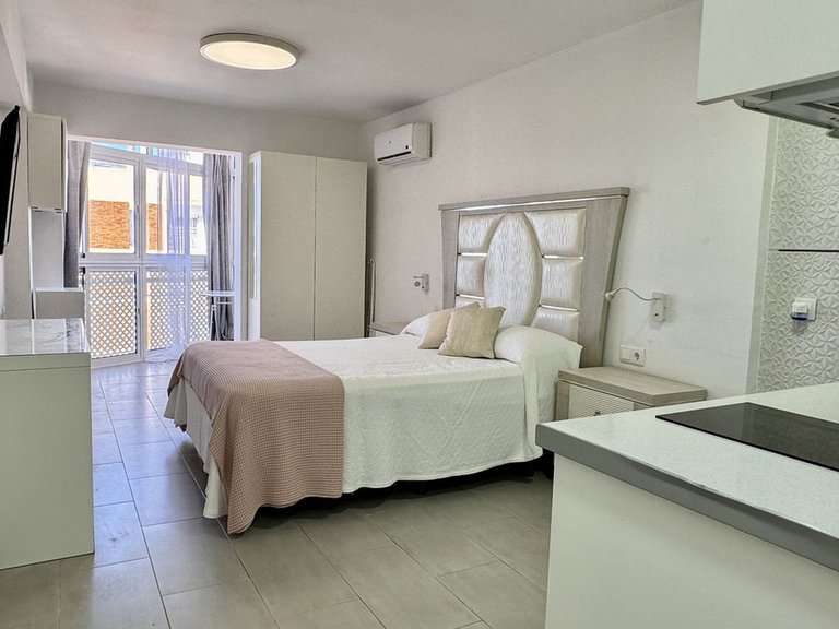 Apartment for Sale in Arroyo De La Miel, Malaga 8