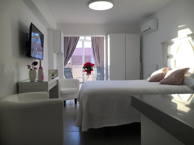Apartment for Sale in Arroyo De La Miel, Malaga 9