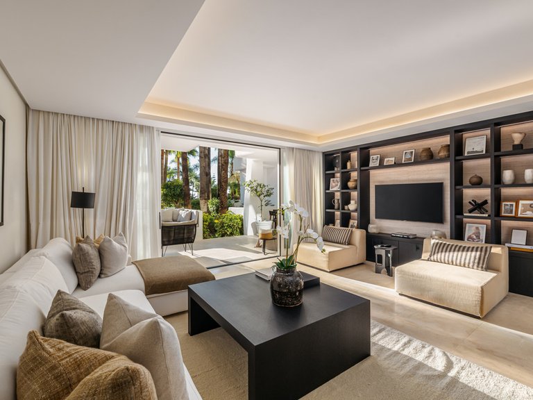 Apartment for Sale in Costa del Sol The Golden Mile, Malaga 1