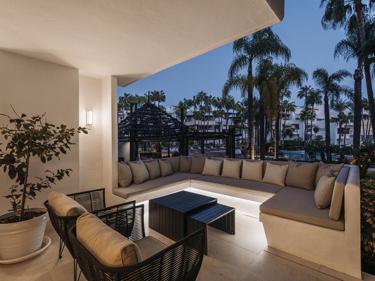 Apartment for Sale in Costa del Sol The Golden Mile, Malaga 19