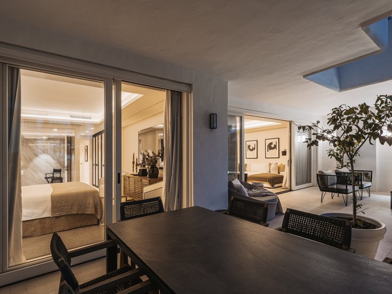 Apartment for Sale in Costa del Sol The Golden Mile, Malaga 20