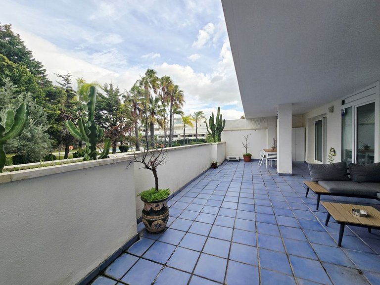 Apartment for Sale in Nueva Andalucía, Malaga 4