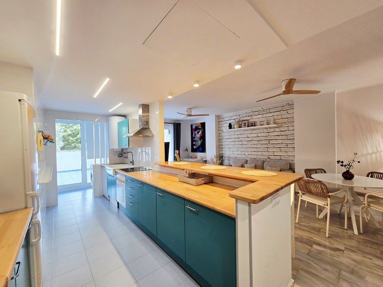 Apartment for Sale in Nueva Andalucía, Malaga 9