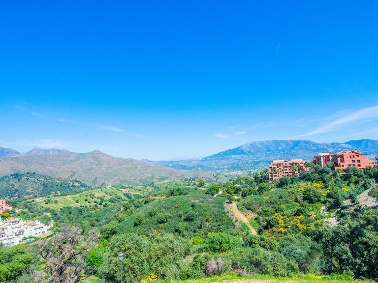 Villa for Sale in Inland La Mairena, Malaga 12