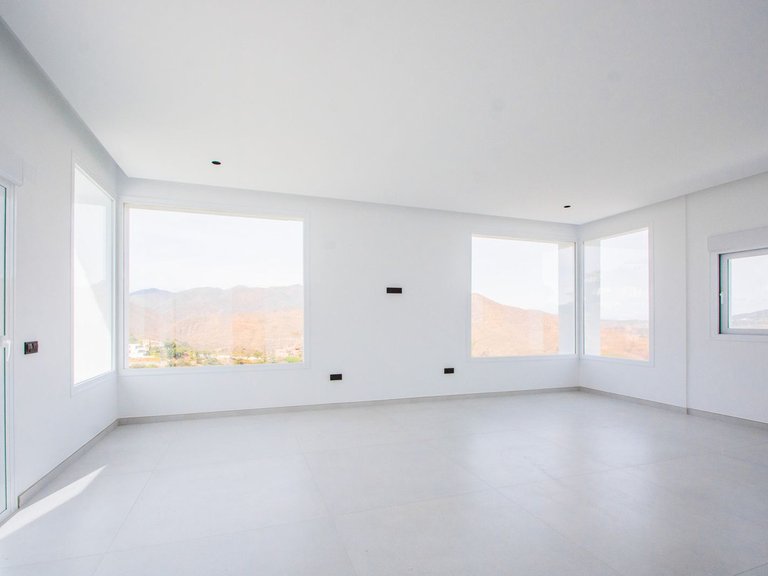 Villa for Sale in Inland La Mairena, Malaga 13