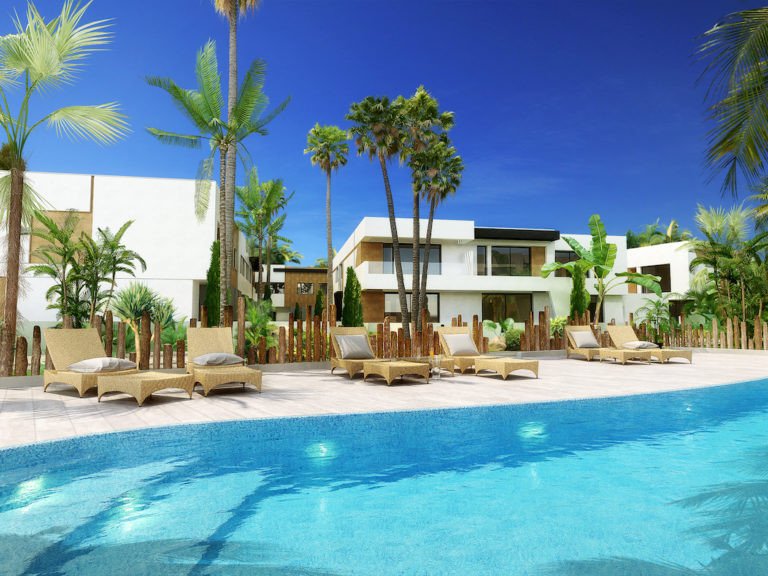 Town House for Sale in Nueva Andalucía, Malaga 1