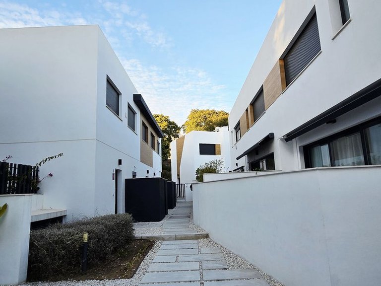 Town House for Sale in Nueva Andalucía, Malaga 23