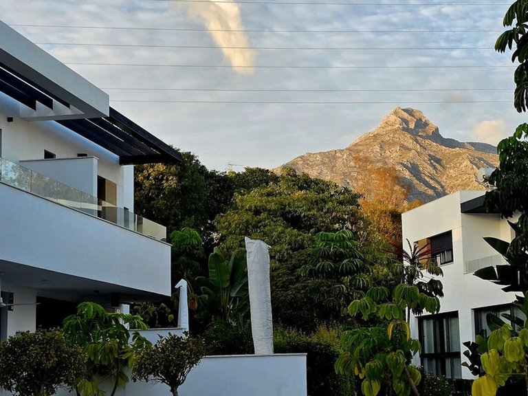 Town House for Sale in Nueva Andalucía, Malaga 3