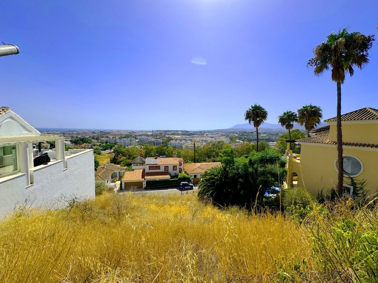 Plot for Sale in Nueva Andalucía, Malaga 2