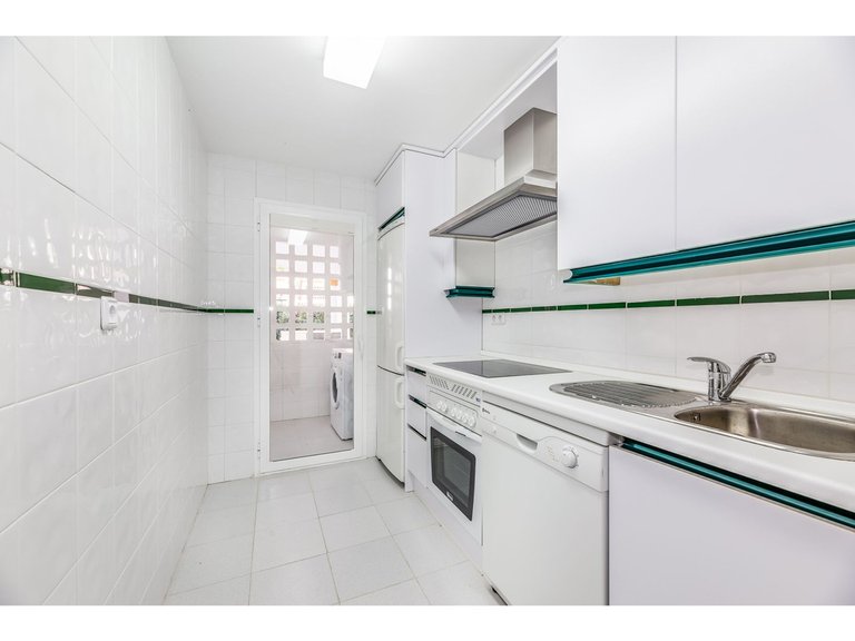 Apartment for Sale in Nueva Andalucía, Malaga 8