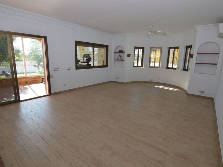 Villa for Sale in Marbella, Malaga 4
