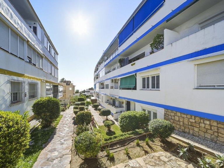 Apartment for Sale in Costa del Sol, Benalmadena, Malaga 1