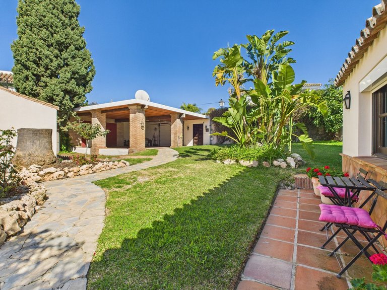 Villa for  in Marbella, Malaga 37