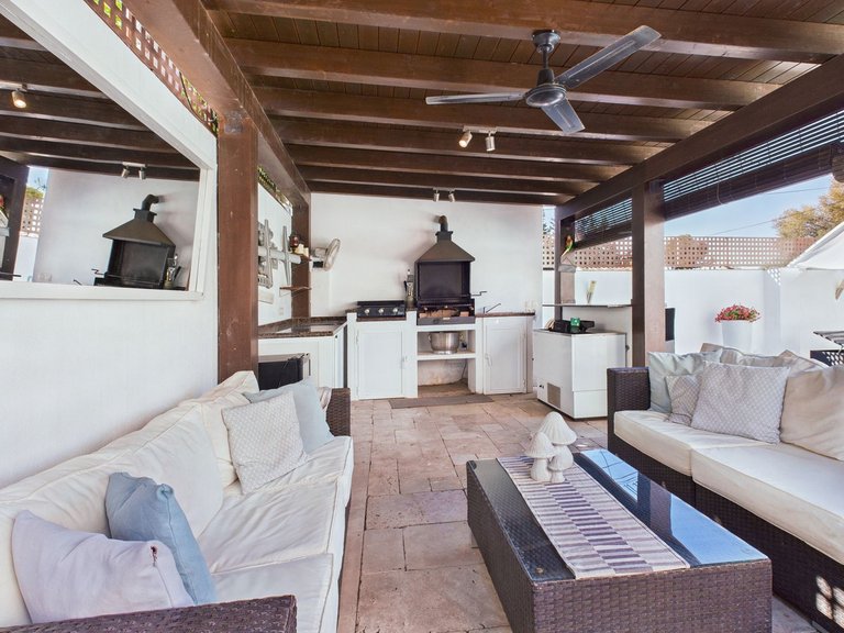Villa for  in Marbella, Malaga 4