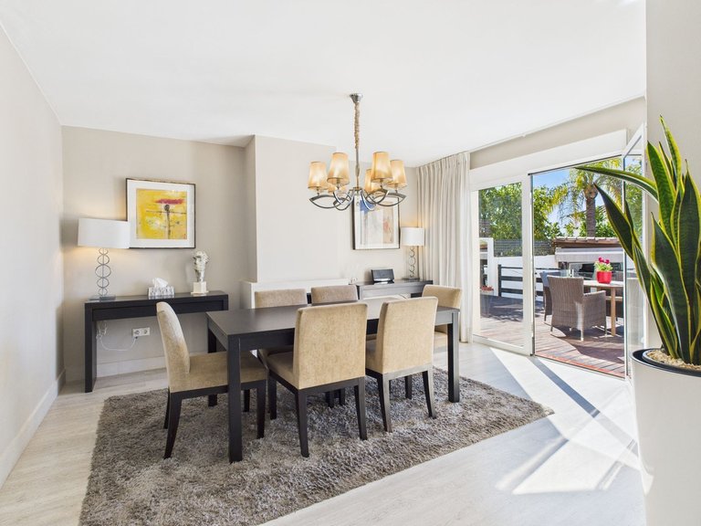 Villa for  in Marbella, Malaga 8