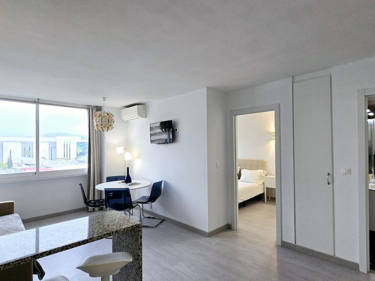 Apartment for Sale in Puerto Banús, Malaga 12