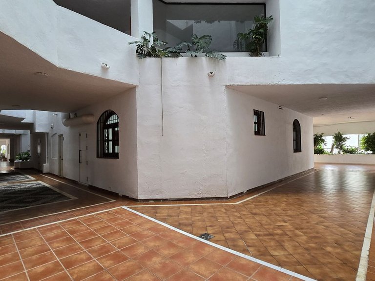 Apartment for Sale in Puerto Banús, Malaga 14