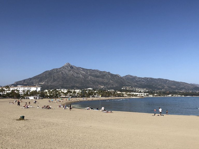 Apartment for Sale in Puerto Banús, Malaga 16
