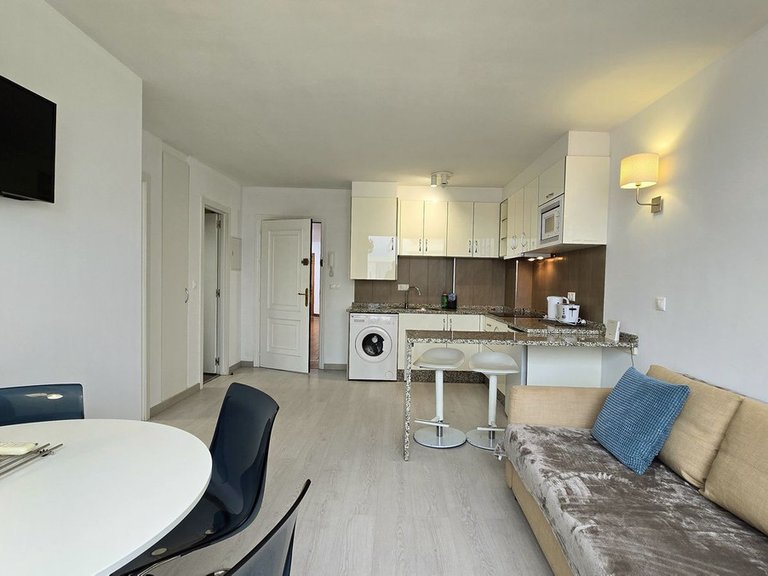 Apartment for Sale in Puerto Banús, Malaga 3