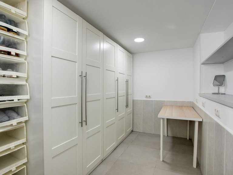 Apartment for Sale in Costa del Sol, Estepona, Malaga 11