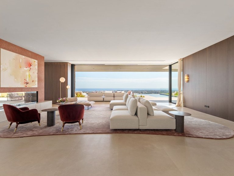 Villa for Sale in Benahavís, Malaga 3