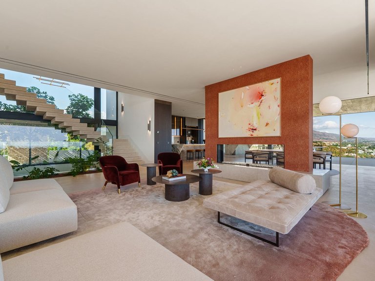 Villa for Sale in Benahavís, Malaga 4