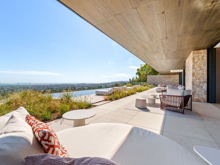 Villa for Sale in Benahavís, Malaga 40