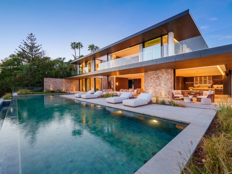 Villa for Sale in Benahavís, Malaga 50