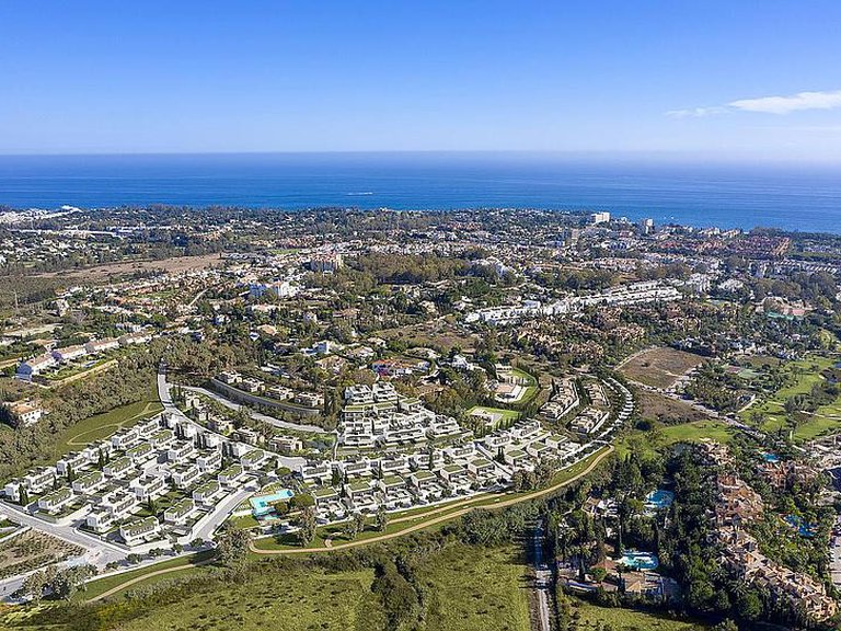 Town House for Sale in Estepona, Malaga 14