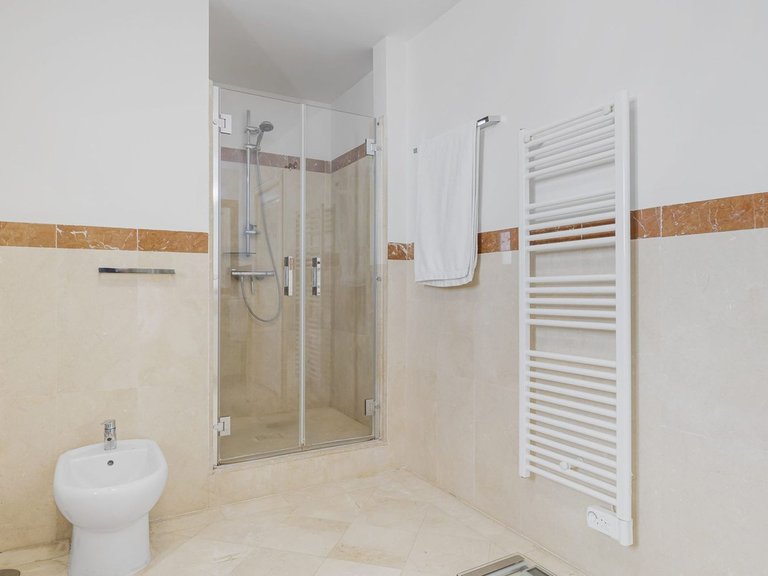 Town House for Sale in Benahavís, Malaga 12