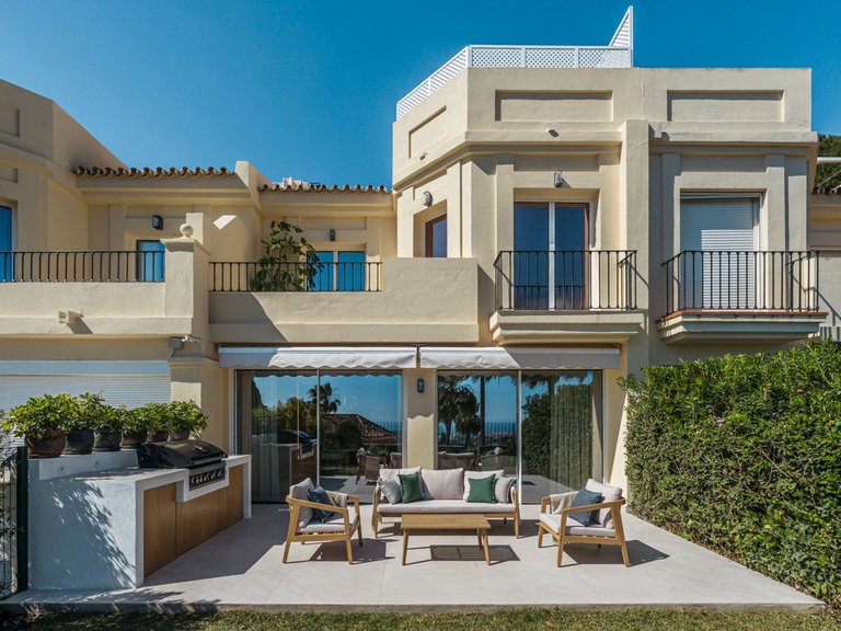 Town House for Sale in Costa del Sol Benahavís, Malaga 1