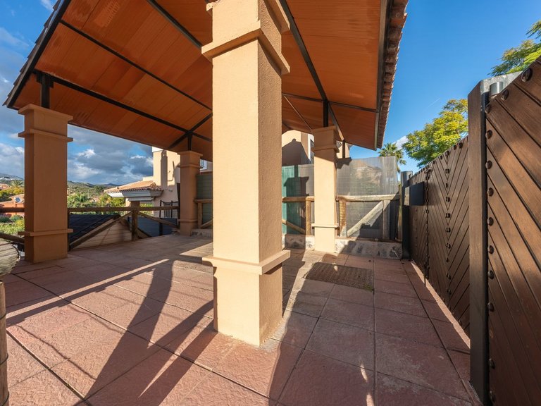 Villa for Sale in Santa Clara, Malaga 26