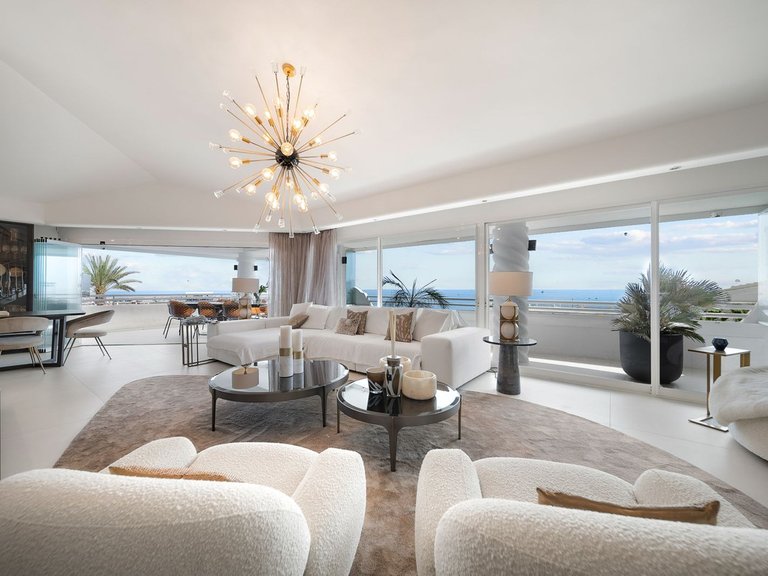 Apartment for Sale in Costa del Sol, Benalmadena Costa, Malaga 10
