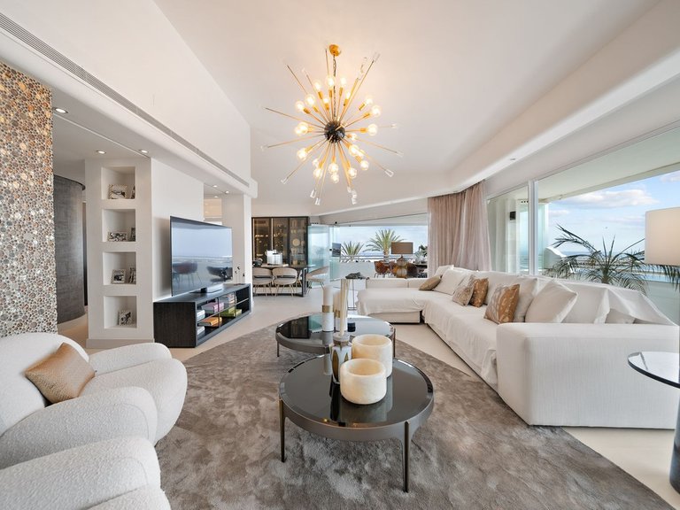 Apartment for Sale in Costa del Sol, Benalmadena Costa, Malaga 4