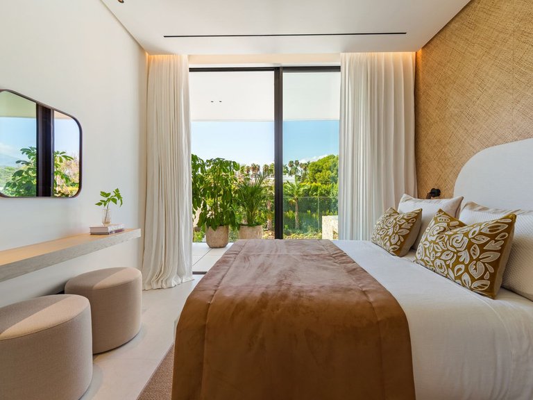 Villa for Sale in Marbella, Malaga 11