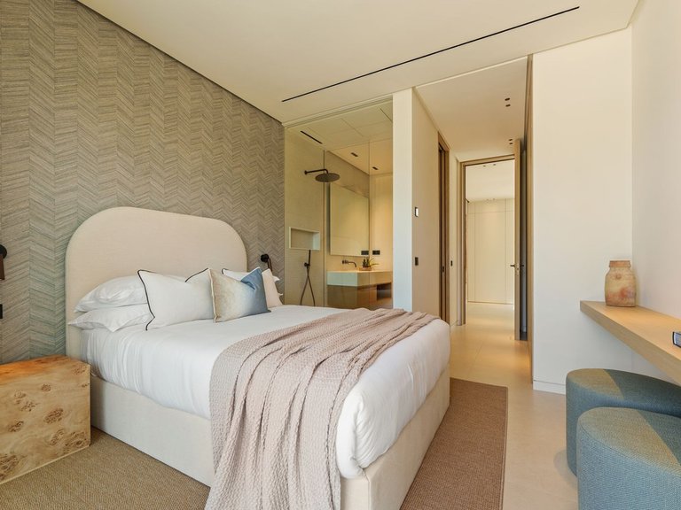 Villa for Sale in Marbella, Malaga 9