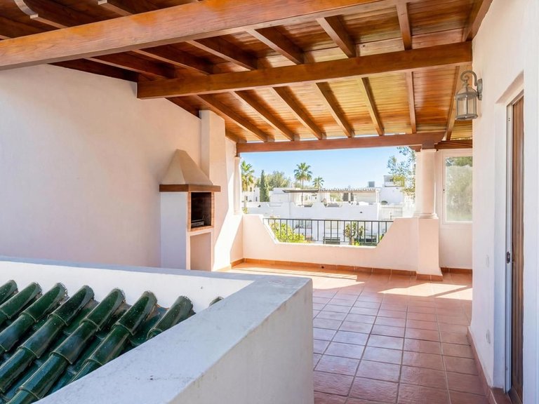 Town House for Sale in Costa del Sol Nueva Andalucía, Malaga 2