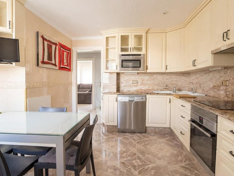 Town House for Sale in Costa del Sol Nueva Andalucía, Malaga 6